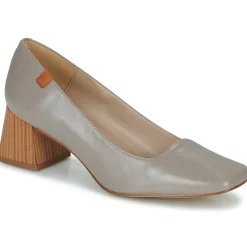 Betty London - CLAUDIE