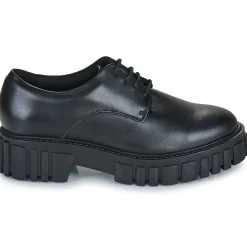 Clarks - PAGE WALK